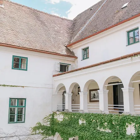 Hotel Schloss Ernegg