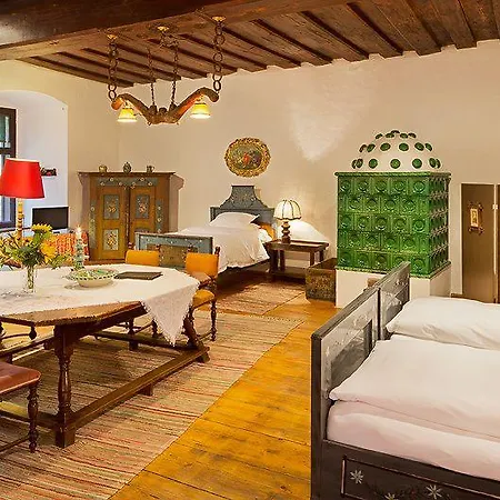 Hotel Schloss Ernegg 3*