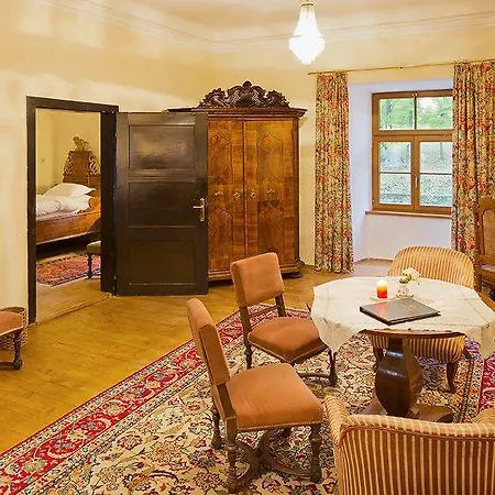 Schloss Ernegg Hotel 3*