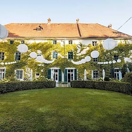 Szálloda Schloss Ernegg 3*