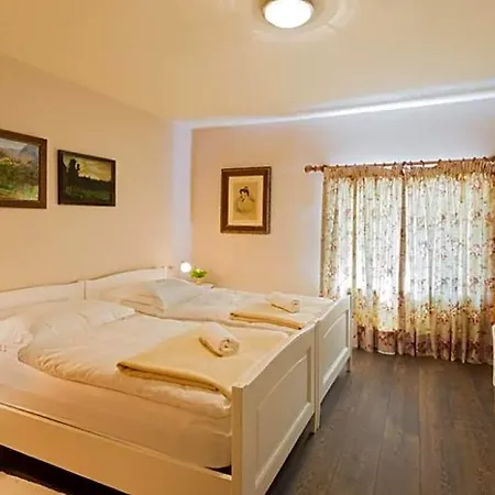Szálloda Schloss Ernegg 3*