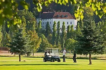 Schloss Ernegg Szálloda 3*