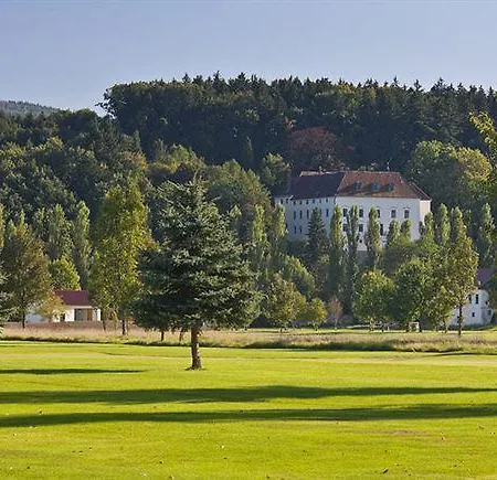 Schloss Ernegg 3*