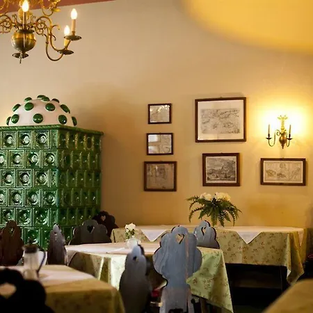 Schloss Ernegg Szálloda 3*