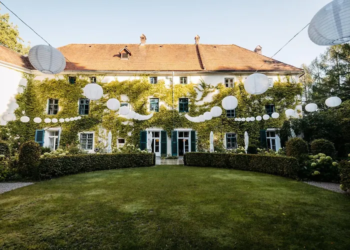 Hotel Schloss Ernegg 3*